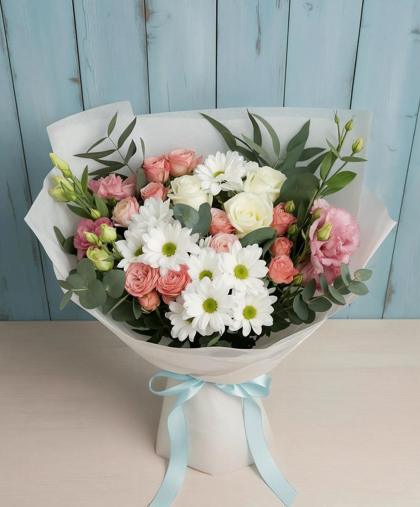 Букет цветов из: Розы, Лизиантусы и Хризантемы в Горном Новосибирской области
