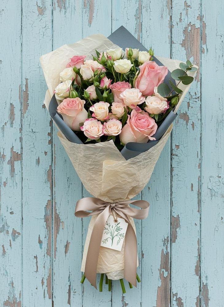 Букет цветов из: Розы в Горном Новосибирской области