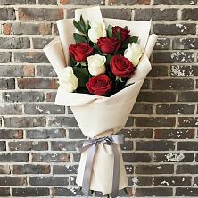 Букет цветов из:  Розы в Горном Новосибирской области