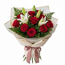Букет цветов из:  Лилии и Розы в Горном Новосибирской области