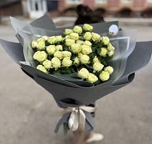 Букет Белые кустовые розы Солинеро #REPLACE_PRED# Горном Новосибирской области