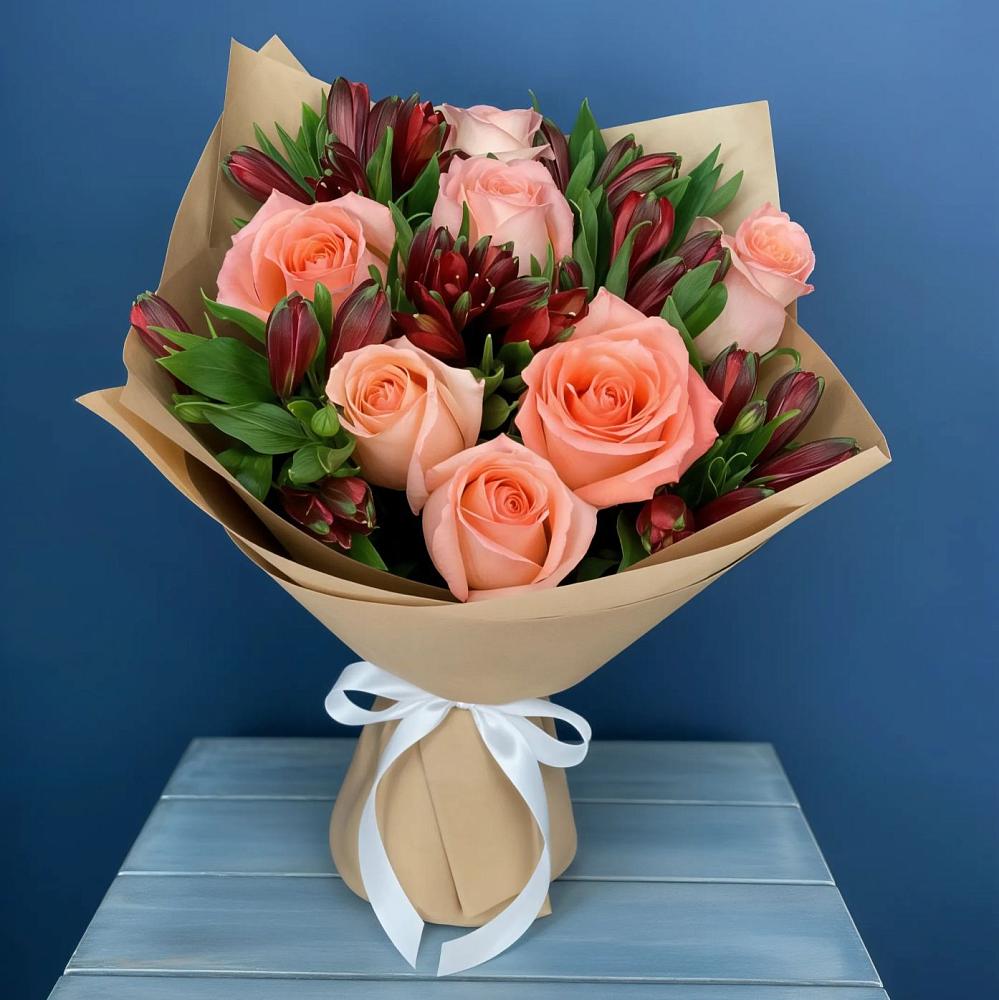 Букет цветов из: Розы и Альстромерии в Горном Новосибирской области