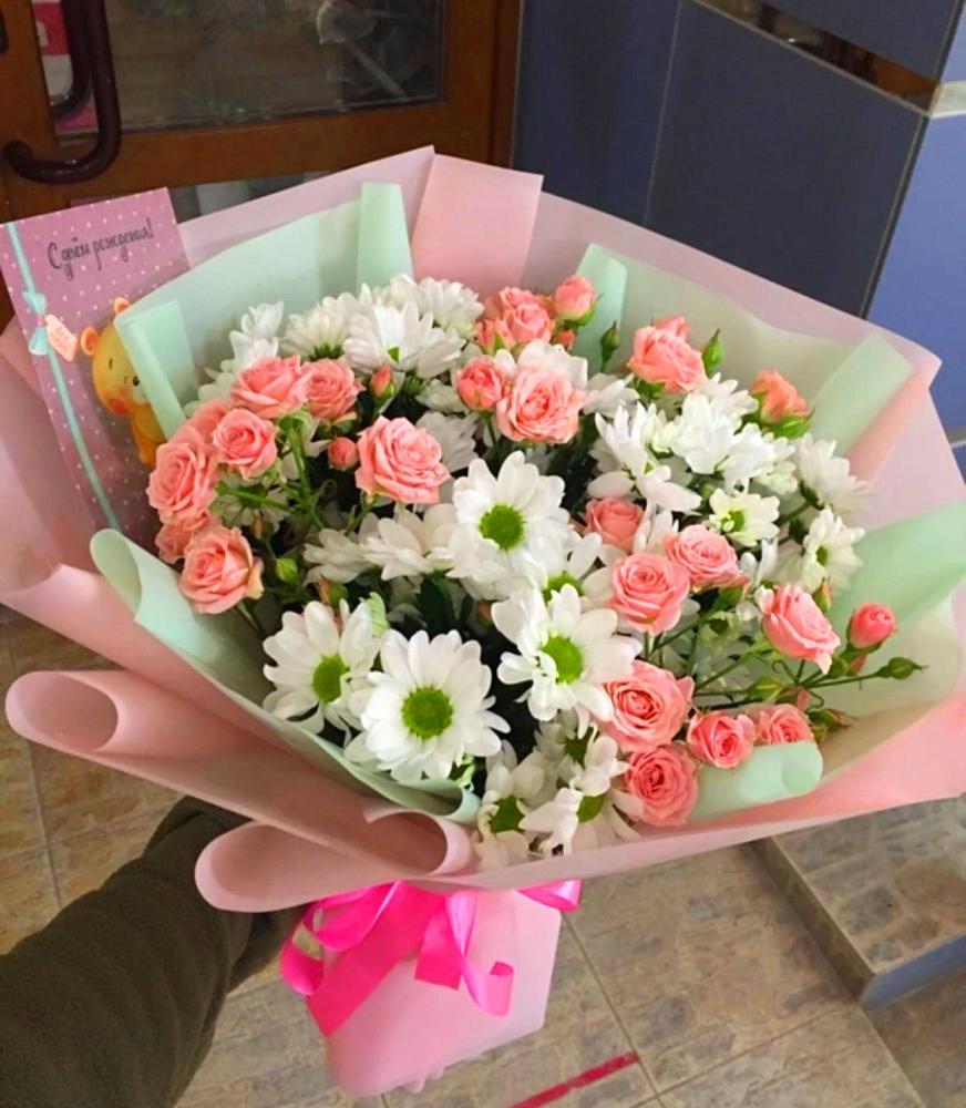 Букет цветов из: Розы и Хризантемы в Горном Новосибирской области