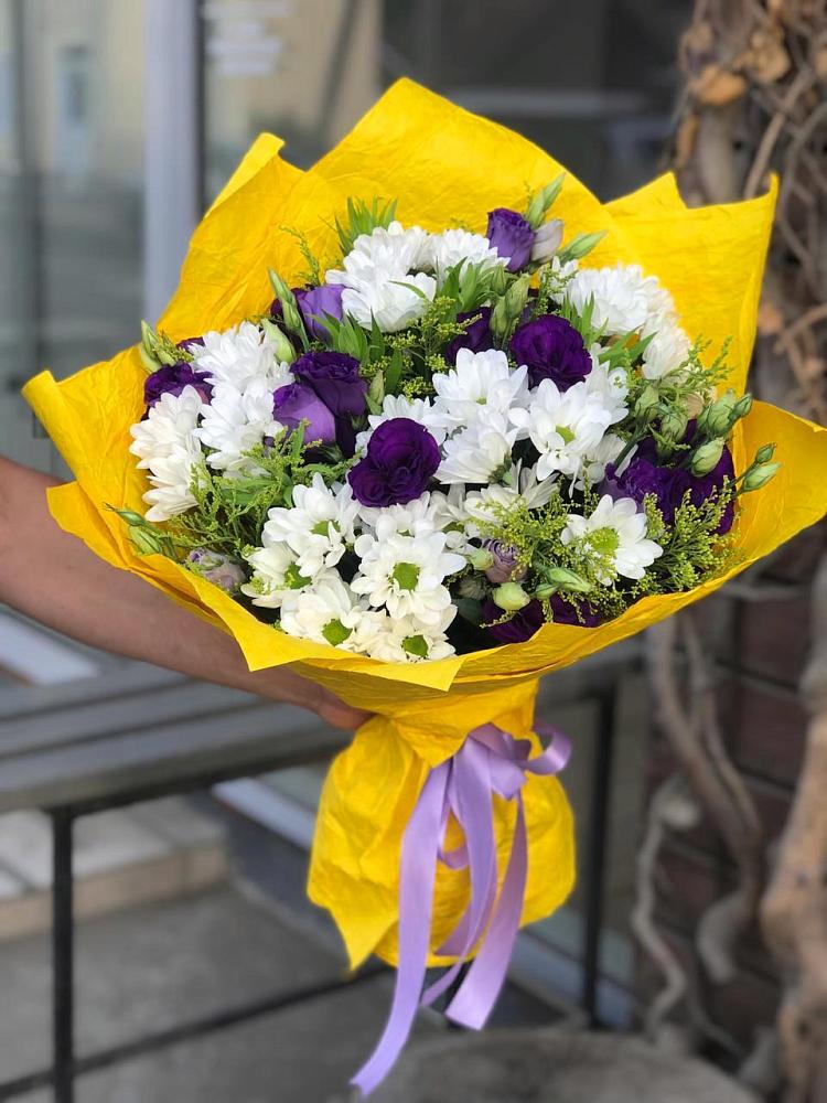 Букет цветов из: Ирисы, Хризантемы и Ромашки в Горном Новосибирской области