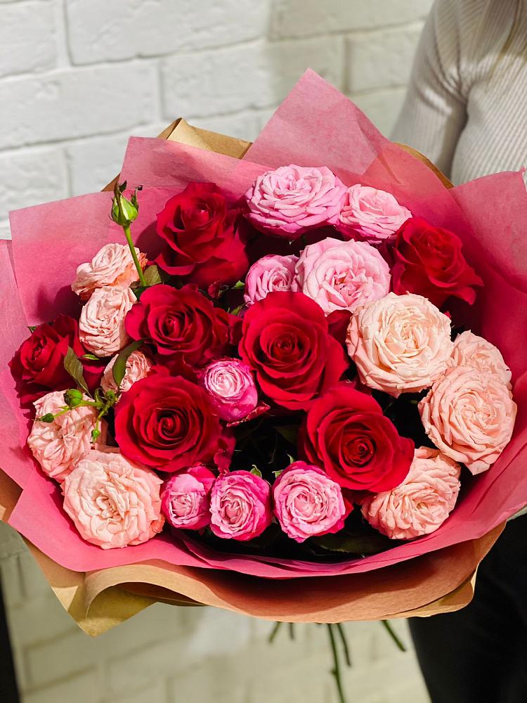 Букет цветов из: Розы в Горном Новосибирской области