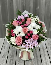 Букет цветов из:  Альстромерии, Гвоздики, Розы и Хризантемы в Горном Новосибирской области
